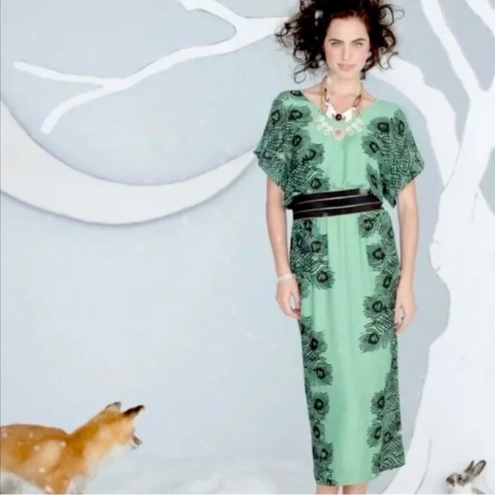 Elegant Green Dress with Black Accents